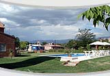 Caba&ntilde;as Las Moras - Pileta con solarium
